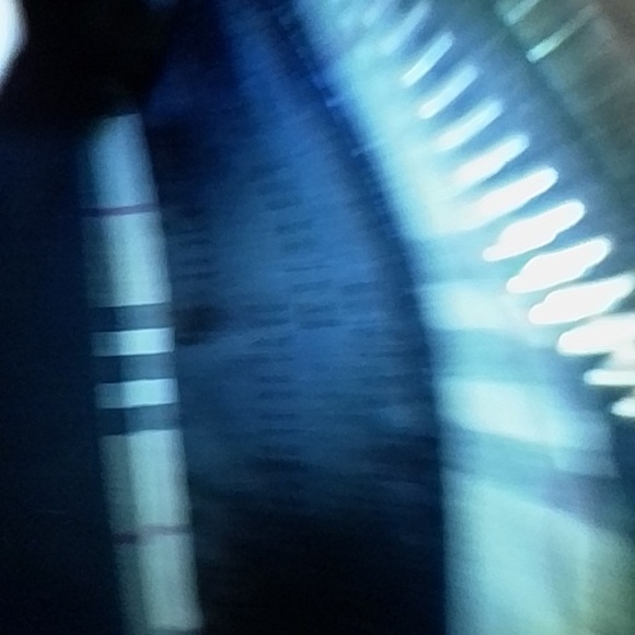 Authentic Burberry wrislet - Picture 9 of 16